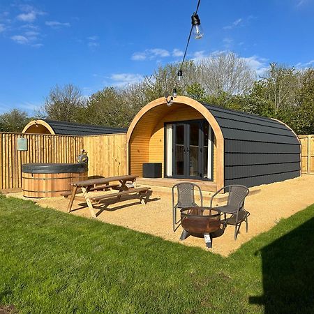 Hotel Lois' Pod With Hot Tub, Near Airport Bristol Exterior foto